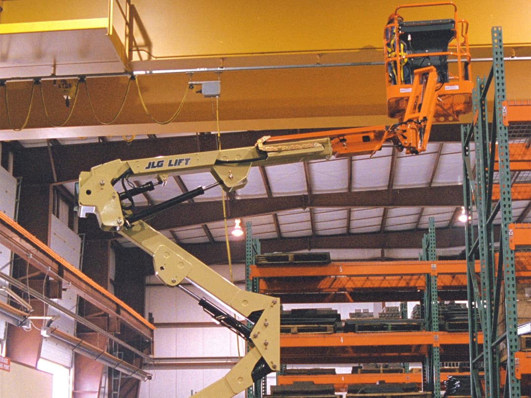 E400AJP warehouse