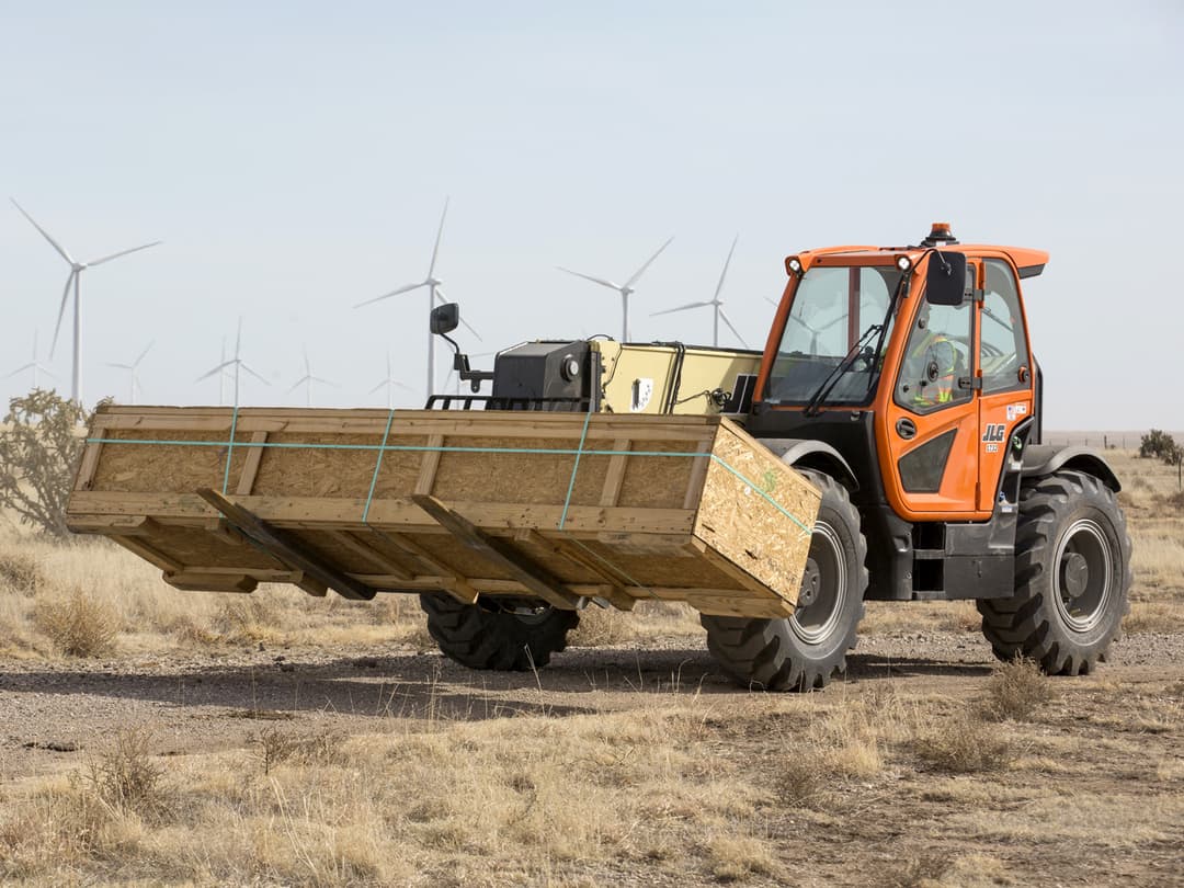 03-jlg-1732-telehandler-