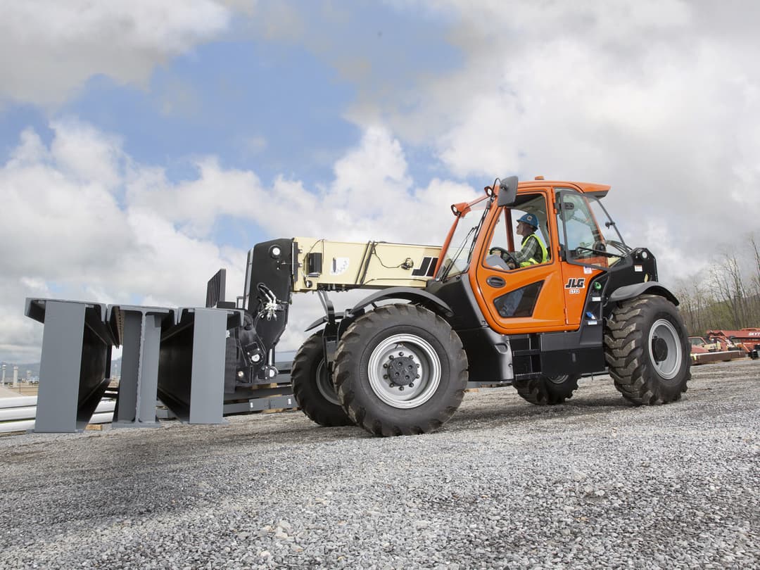 04-jlg-1732-telehandler